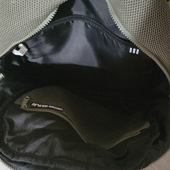 Adidas Backpack Olive Green Travel School Lightweight Everyday Carry Bag school - Picture 5 of 10